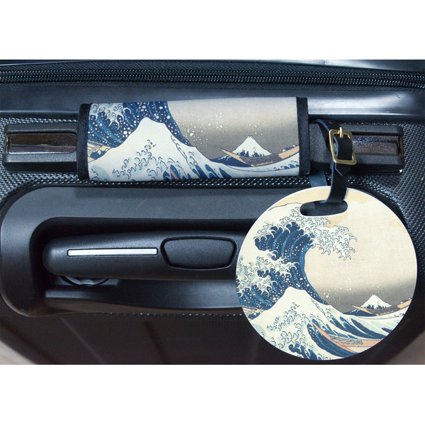 Great Wave off Kanagawa Round Luggage Tag & Handle Wrap - In Context