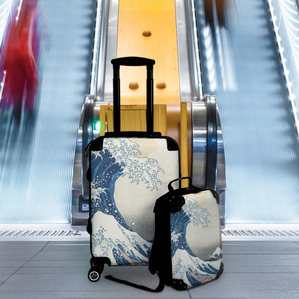 Great Wave off Kanagawa Suitcase Set 4 - IN CONTEXT