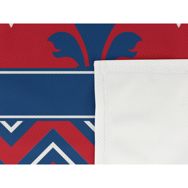 Patriotic Fleur de Lis Cooling Towel- Detail