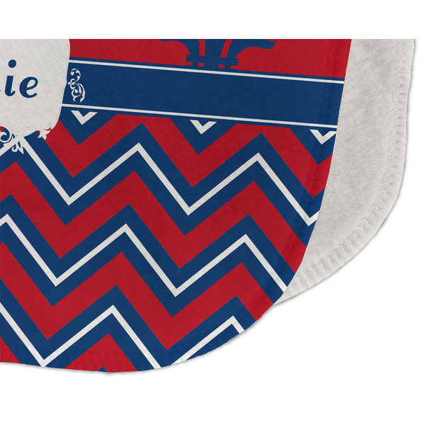 Patriotic Fleur de Lis Old Burp Detail