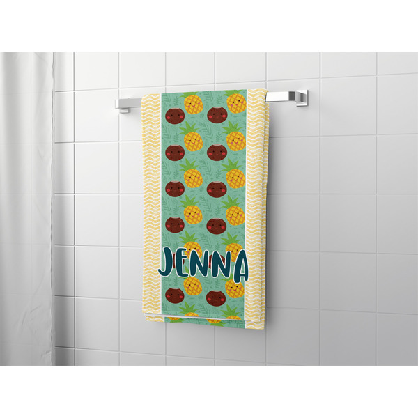Pineapples and Coconuts Bath Towel - LIFESTYLE
