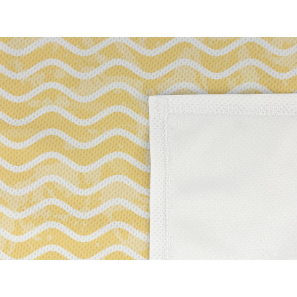 Pineapples and Coconuts Cooling Towel- Detail