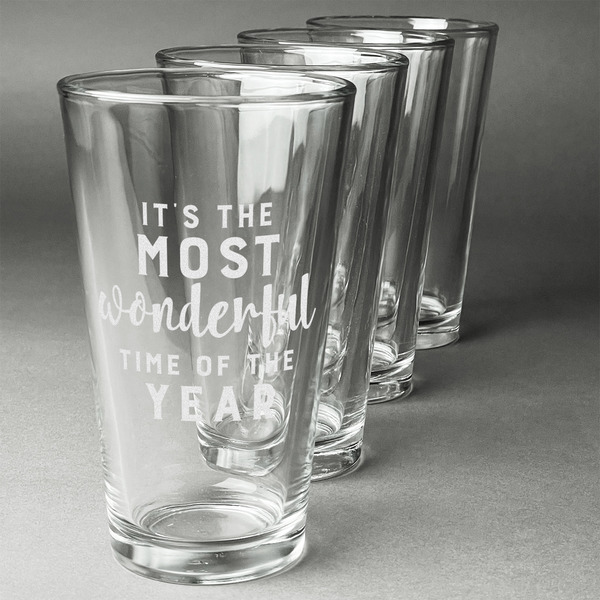 Custom Christmas Quotes and Sayings Pint Glasses - Engraved (Set of 4)