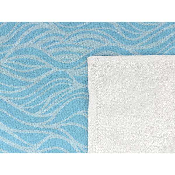 Live Love Lake Cooling Towel- Detail