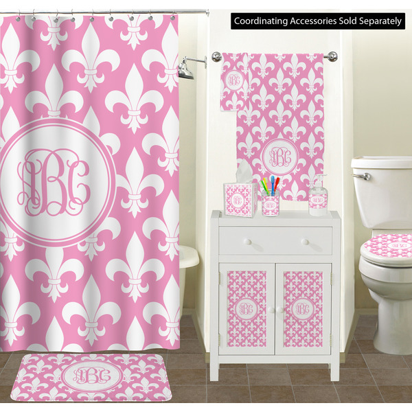 Fleur De Lis Bathroom Scene