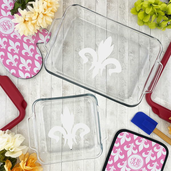 Fleur De Lis Glass Baking Dish Set - LIFESTYLE