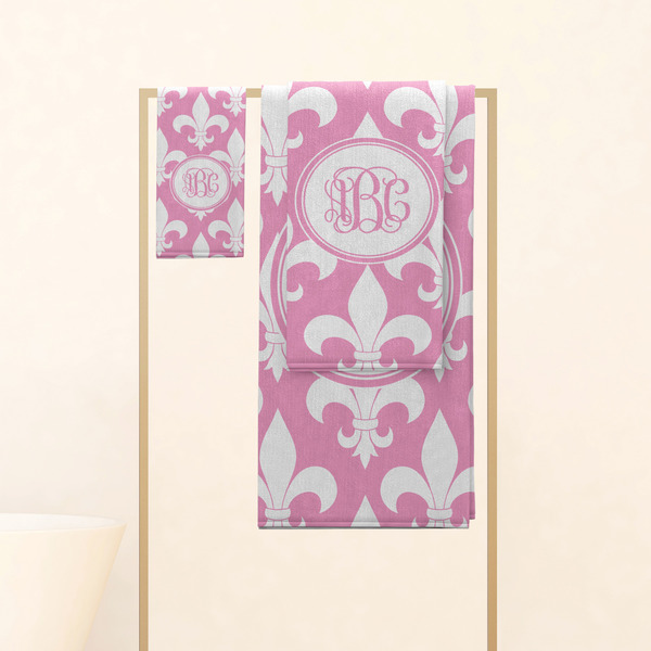 Fleur De Lis Personalized Towel Set