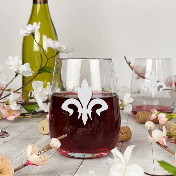 Fleur De Lis Stemless Wine Glass - In Context