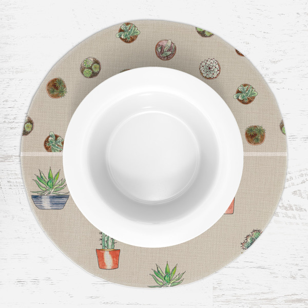 Cactus Round Linen Placemats - LIFESTYLE (single)