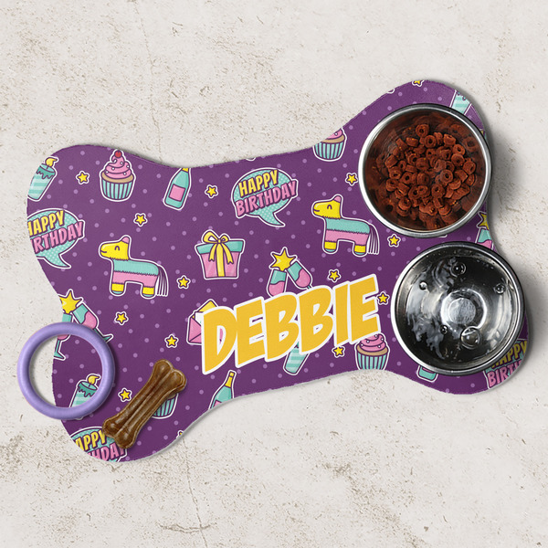 Pinata Birthday Dog Bone Shaped Mat Lifestyle