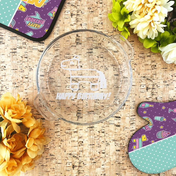 Pinata Birthday Glass Pie Dish - LIFESTYLE