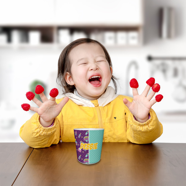 Pinata Birthday Kids Cup - LIFESTYLE 1 (girl)