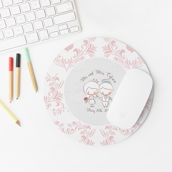 Wedding People Round Mousepad - LIFESTYLE 2