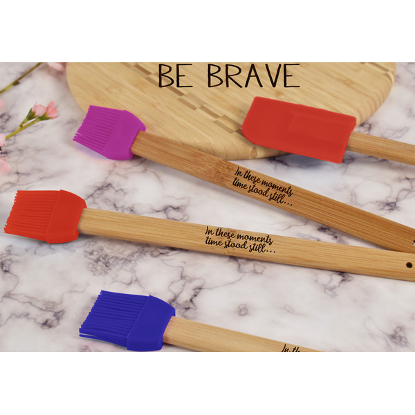 Inspirational Quotes Silicone Brush - Red - Lifestyle