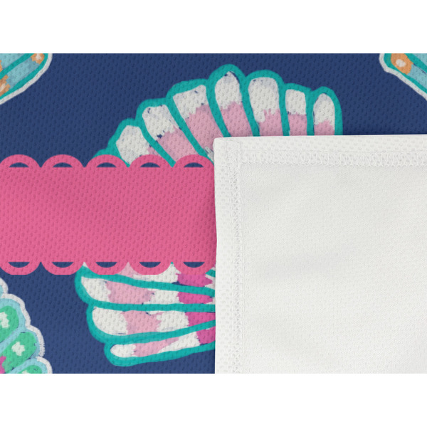 Preppy Sea Shells Cooling Towel- Detail