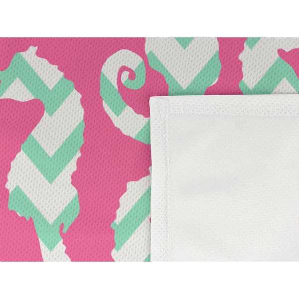 Sea Horses Cooling Towel- Detail