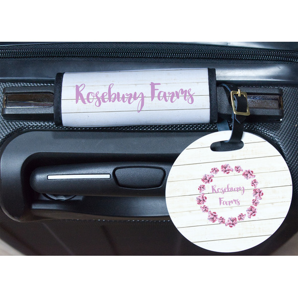 Farm House Round Luggage Tag & Handle Wrap - In Context