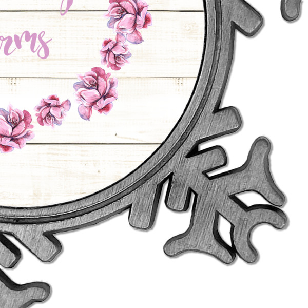 Farm House Vintage Snowflake - Detail