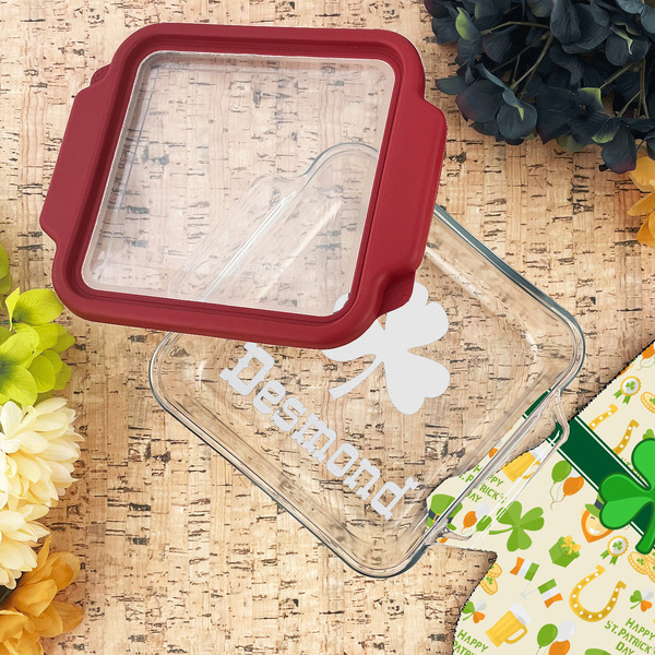 St. Patrick's Day Glass Cake Dish - LIFESTYLE (8x8)