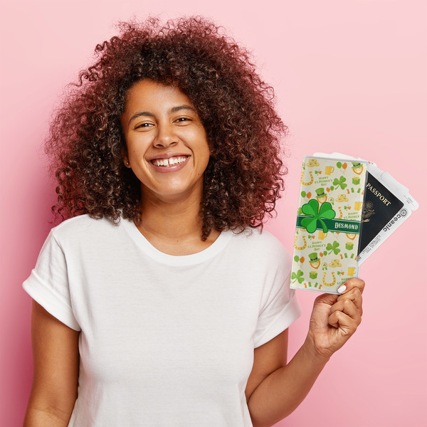 St. Patrick's Day Vinyl Document Holder - LIFESTYLE