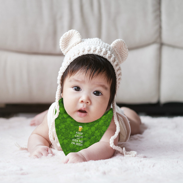 Kiss Me I'm Irish Bandana Bib - (Lifestyle 2 girl)