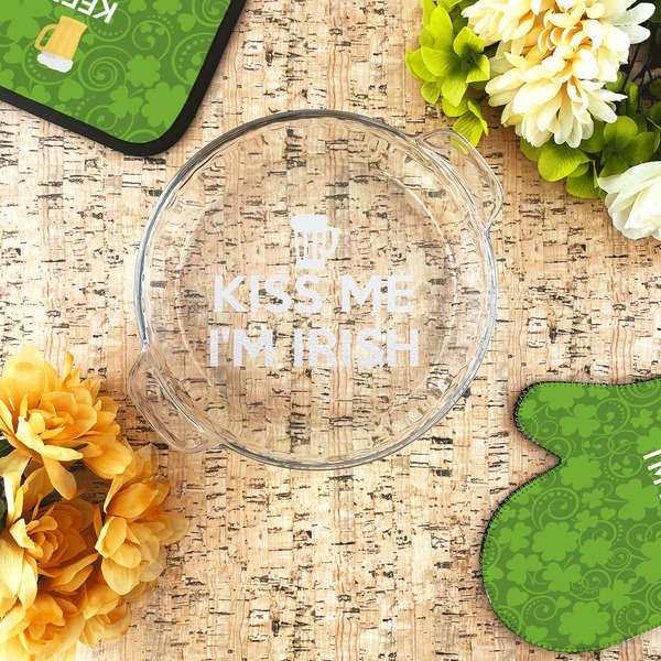 Kiss Me I'm Irish Glass Pie Dish - LIFESTYLE