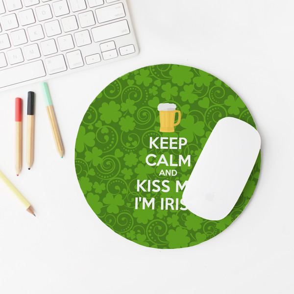 Kiss Me I'm Irish Round Mousepad - LIFESTYLE 2