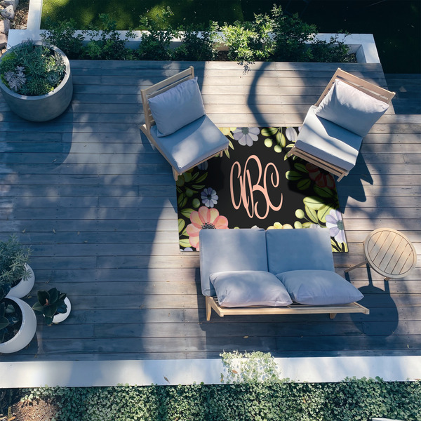 Boho Floral 5'x7' Patio Rug - In context