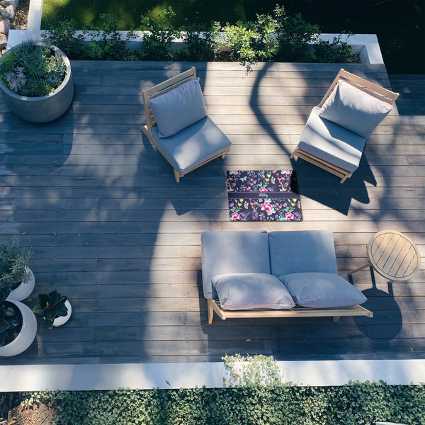 Chinoiserie 2'x3' Patio Rug - In Context