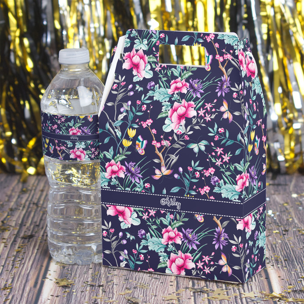 Chinoiserie Gable Favor Box - In Context