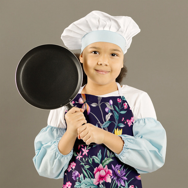 Chinoiserie Kid's Aprons - Medium - Lifestyle