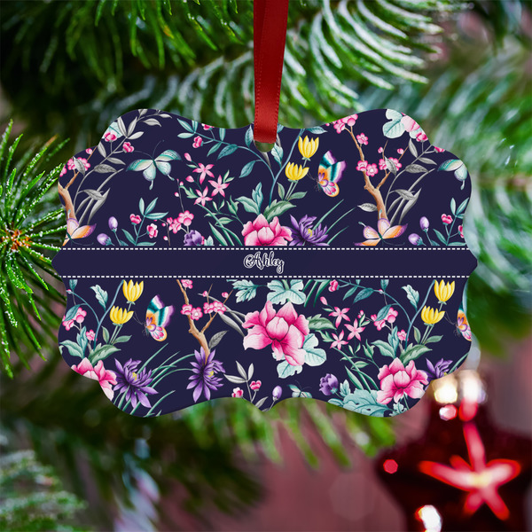 Chinoiserie Metal Benilux Ornament - Lifestyle