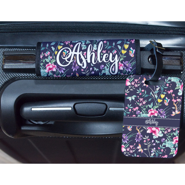 Chinoiserie Metal Luggage Tag & Handle Wrap - In Context