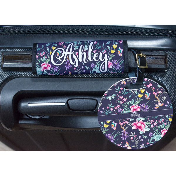 Chinoiserie Round Luggage Tag & Handle Wrap - In Context