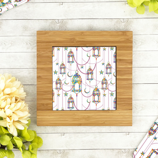 Hanging Lanterns Bamboo Trivet with 6" Tile - LIFESTYLE