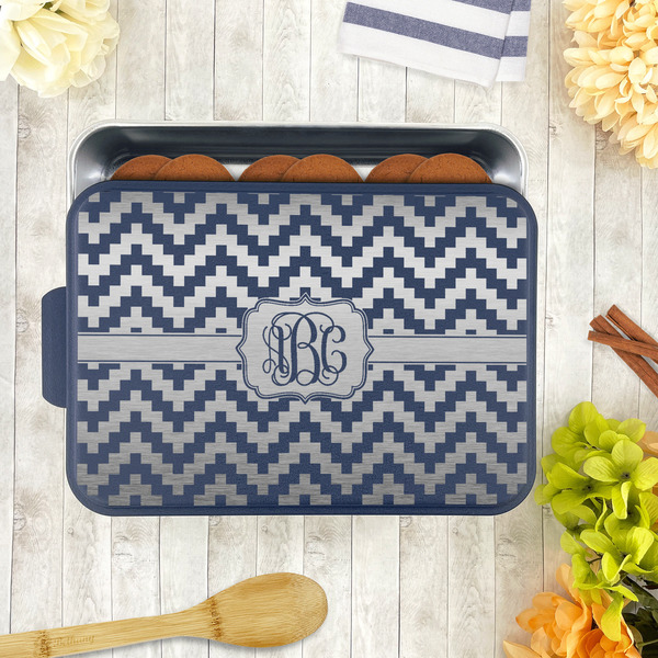 Pixelated Chevron Aluminum Baking Pan - Navy Lid - LIFESTYLE
