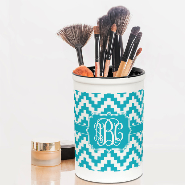 Pixelated Chevron Pencil Holder - LIFESTYLE makeup
