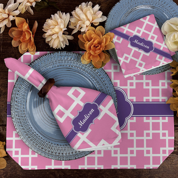 Linked Squares Dining Set