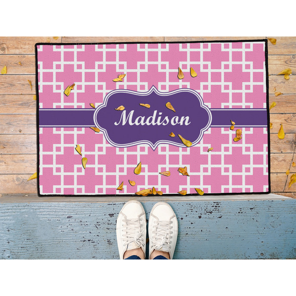 Linked Squares Door Mat - LIFESTYLE (Med)