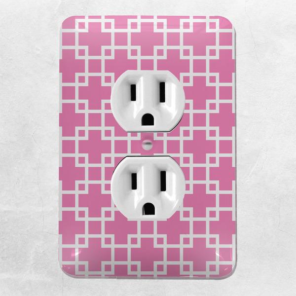 Linked Squares Electric Outlet Plate - LIFESTYLE