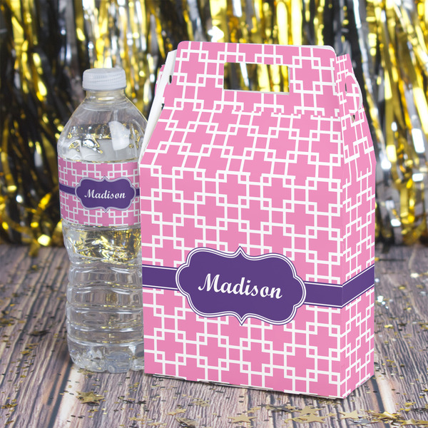 Linked Squares Gable Favor Box - In Context