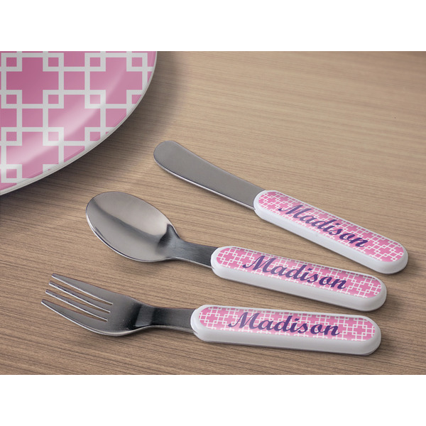 Linked Squares Kids Flatware w/ Plate