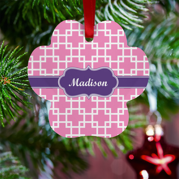 Linked Squares Metal Paw Ornament - Lifestyle