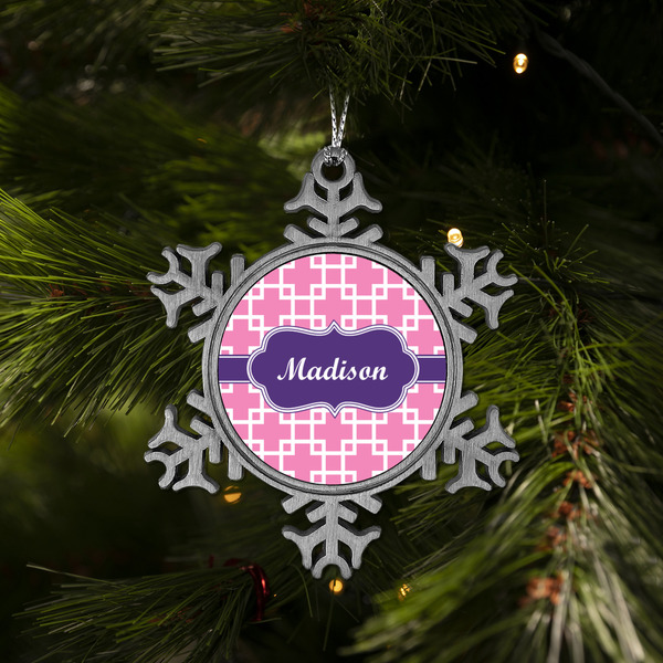 Linked Squares Vintage Snowflake - (LIFESTYLE)