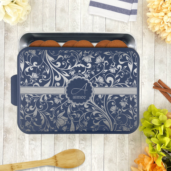 Floral Vine Aluminum Baking Pan - Navy Lid - LIFESTYLE