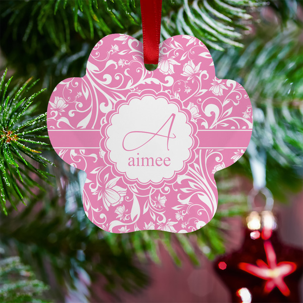 Floral Vine Metal Paw Ornament - Lifestyle