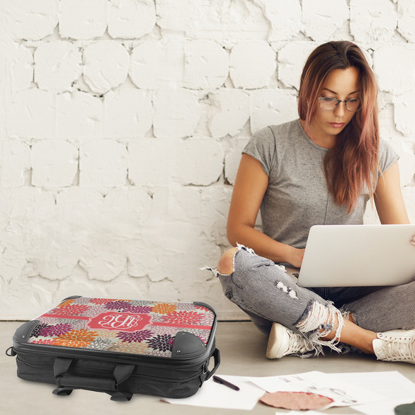 Mums Flower 18" Laptop Briefcase - LIFESTYLE