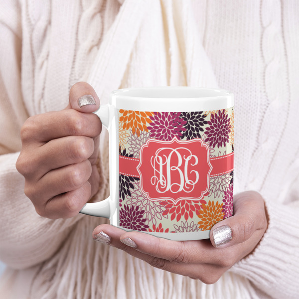 Mums Flower 20oz Coffee Mug - LIFESTYLE