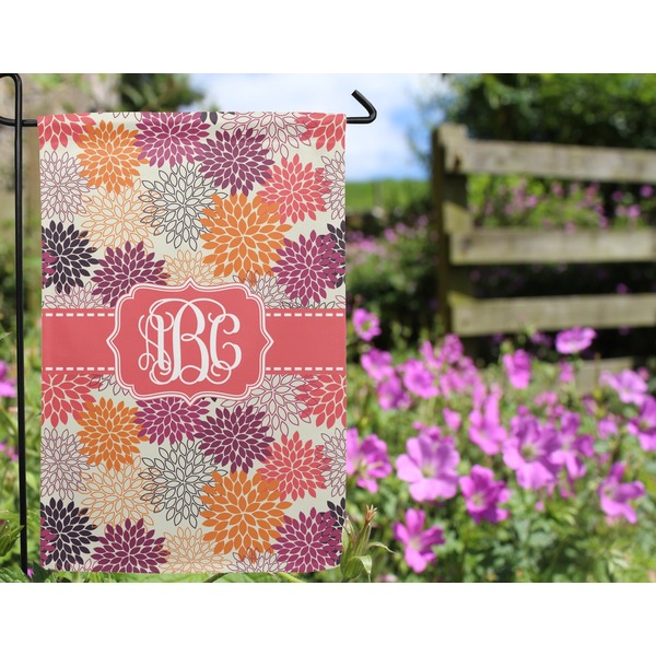 Mums Flower Garden Flag - Outside In Flowers