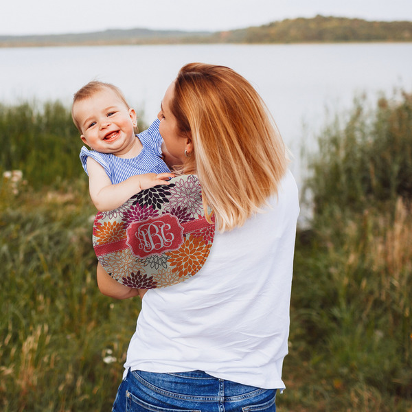 Mums Flower Peanut Shaped Burp - Lifestyle